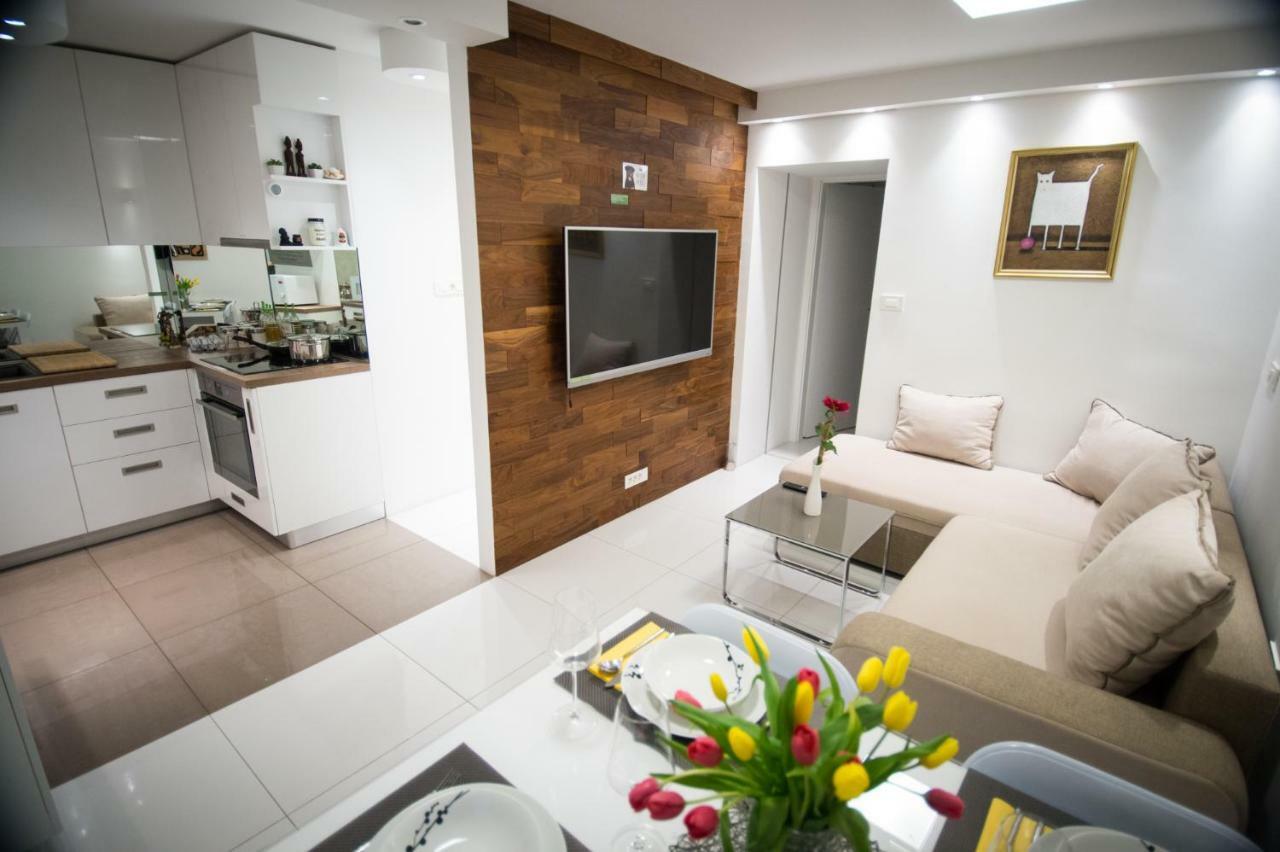 Ferienwohnung First Floor Flat (Adults Only) Laibach Exterior foto