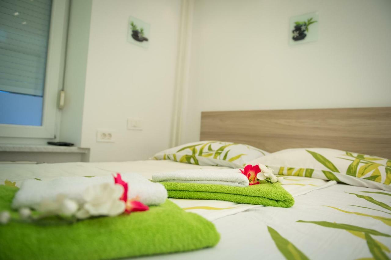 Ferienwohnung First Floor Flat (Adults Only) Laibach Exterior foto